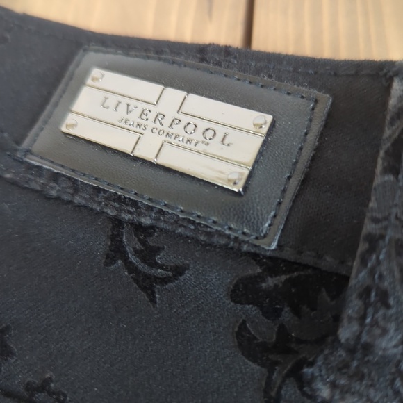 Liverpool Women’s Black Flocked Velvet Fleur De Lis Jeans - Picture 11 of 11